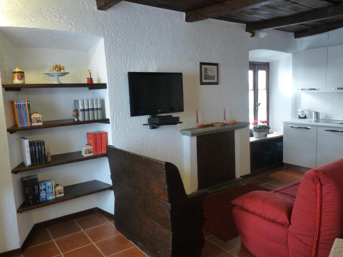 Apartments Cusius And Horta Orta San Giulio Δωμάτιο φωτογραφία